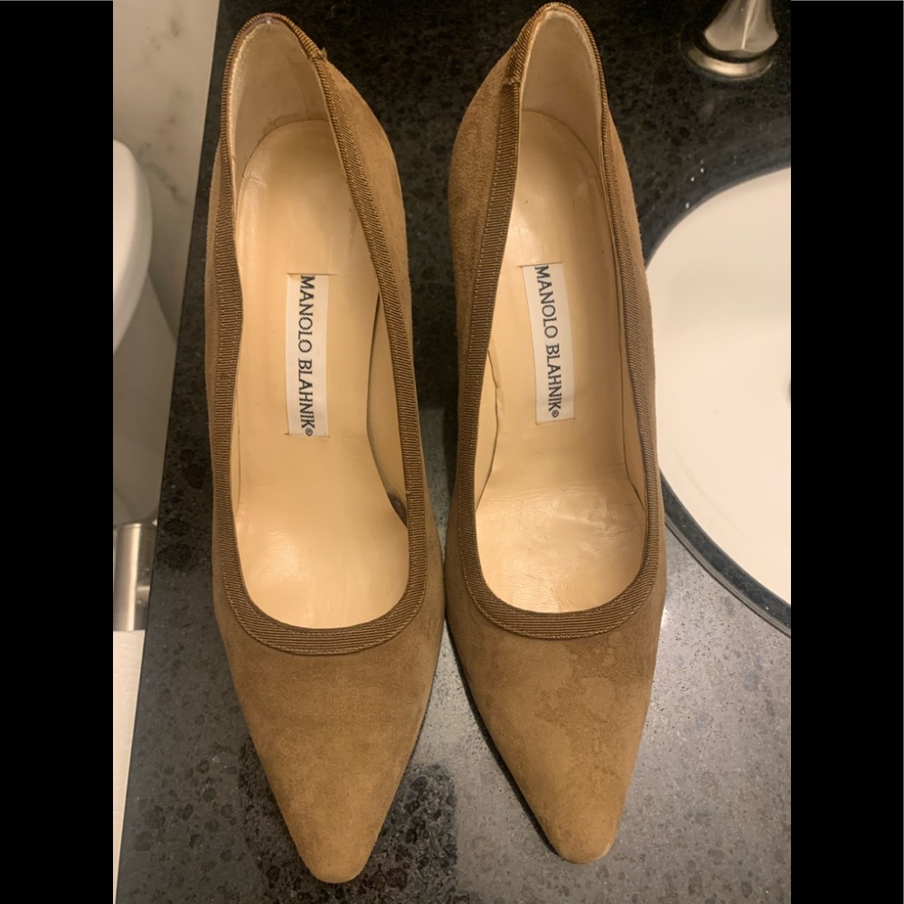 MANOLO BLAHNIK HEELS